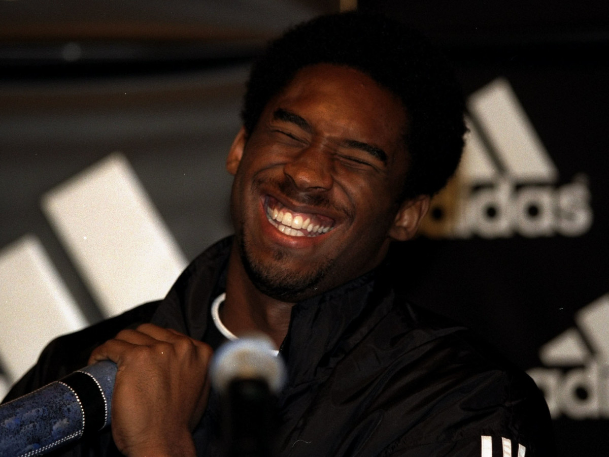 kobe_bryant_adidas_.jpg